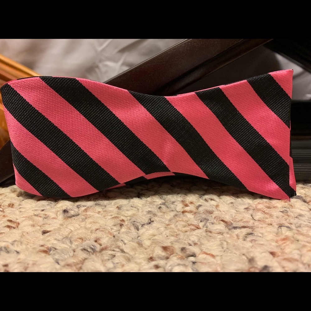 PennSee Bow Tie